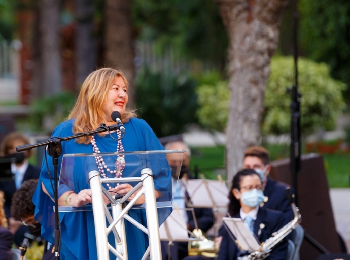 Charo González, concejal de Cultura 🎭︎ de Los Llanos, recibirá el Premio Cygnus 2022 🏅 